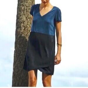 Anthropologie Women's Two-Tone V-Neck Shirt Dress